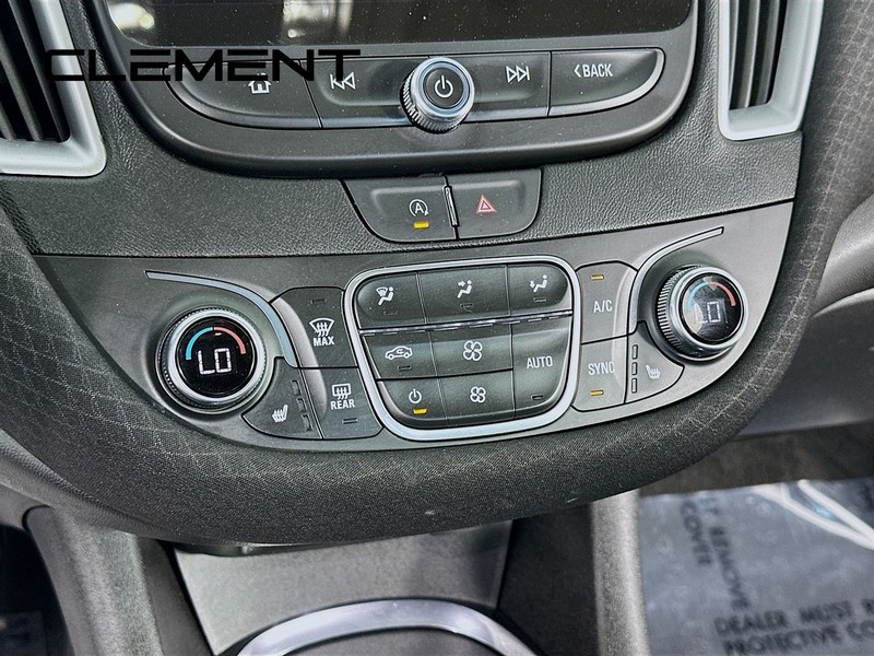 Chevrolet Malibu Vehicle Full-screen Gallery Image 22