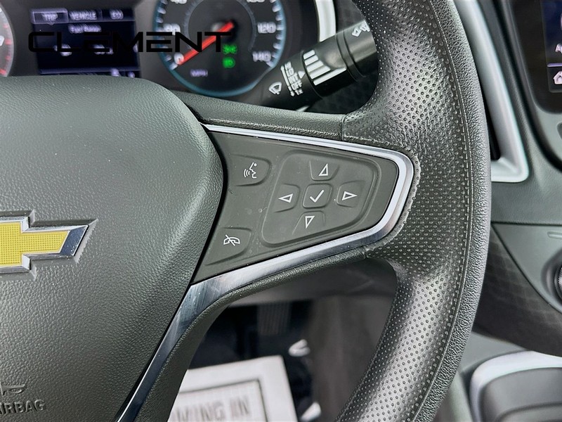 Chevrolet Malibu Vehicle Full-screen Gallery Image 17