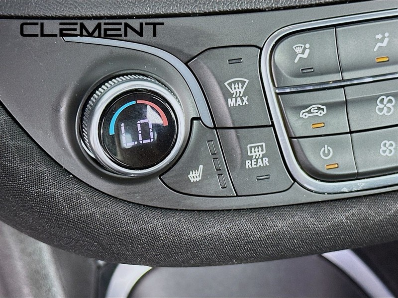 Chevrolet Malibu Vehicle Full-screen Gallery Image 23