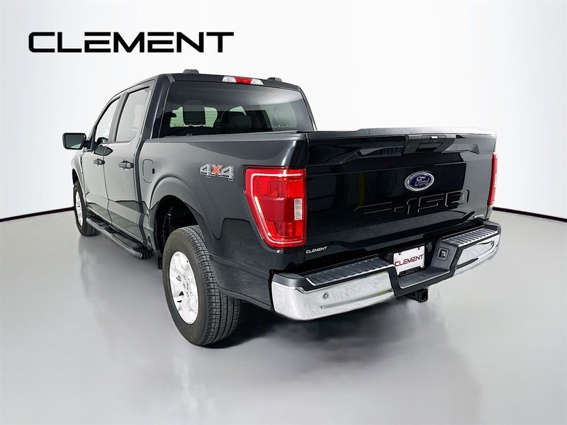 Ford F-150 Vehicle Full-screen Gallery Image 10