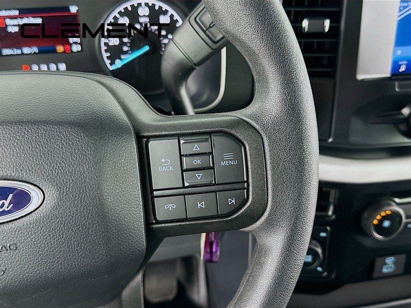 Ford F-150 Vehicle Full-screen Gallery Image 17