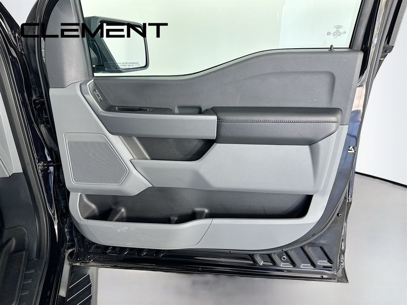Ford F-150 Vehicle Full-screen Gallery Image 33