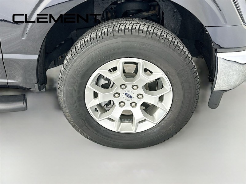 Ford F-150 Vehicle Full-screen Gallery Image 34