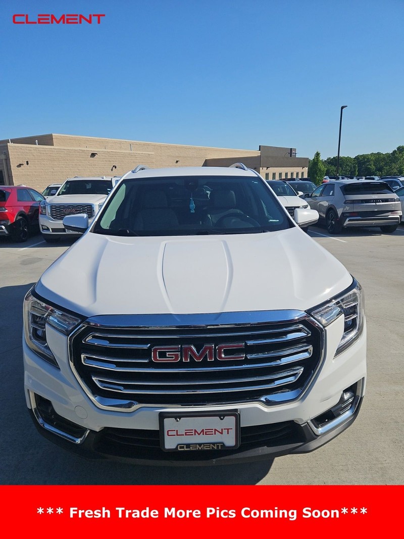 GMC Terrain Vehicle Image 02