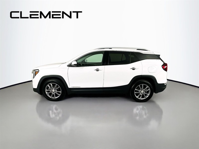 GMC Terrain Vehicle Full-screen Gallery Image 6