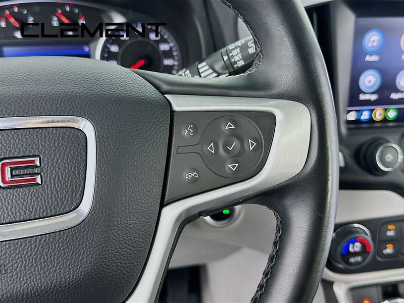 GMC Terrain Vehicle Full-screen Gallery Image 17