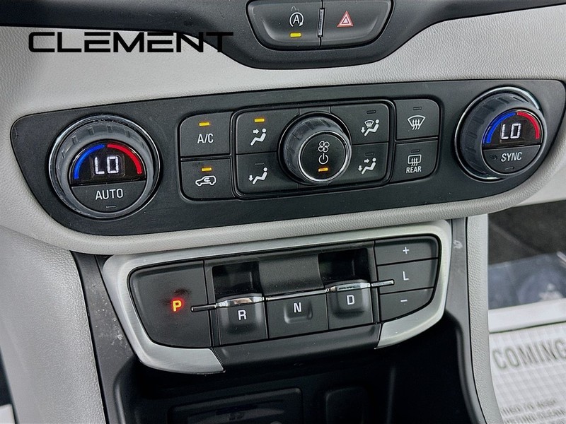 GMC Terrain Vehicle Full-screen Gallery Image 22