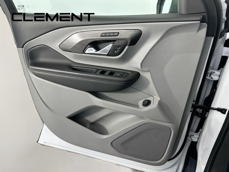 GMC Terrain Vehicle Full-screen Gallery Image 27
