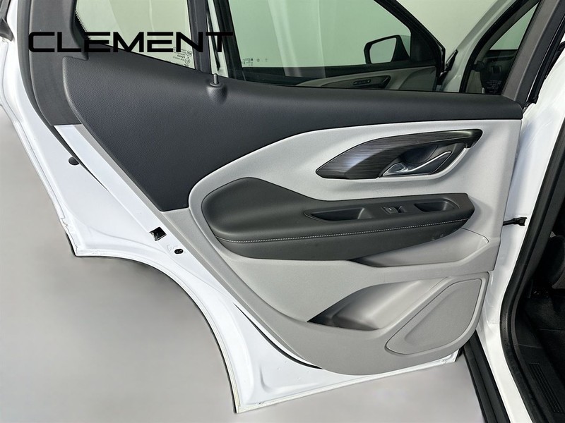 GMC Terrain Vehicle Full-screen Gallery Image 30