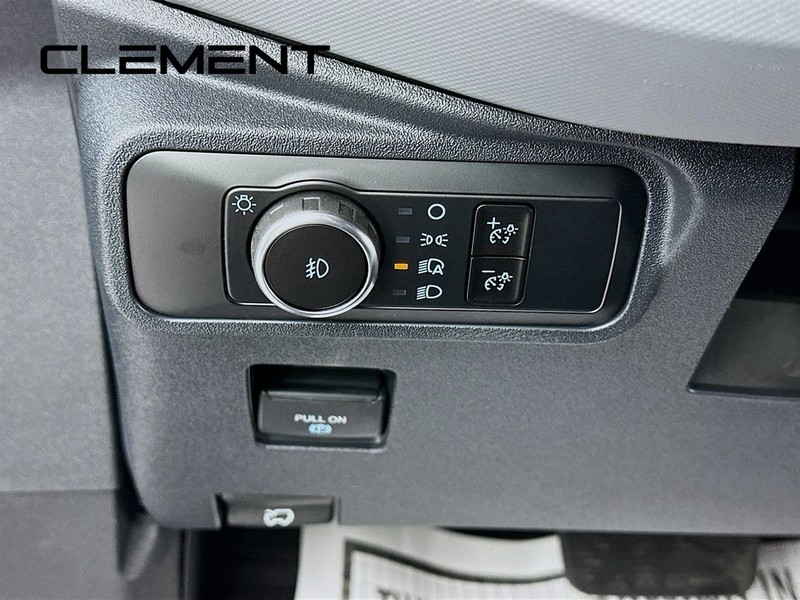 Ford Bronco Vehicle Full-screen Gallery Image 14
