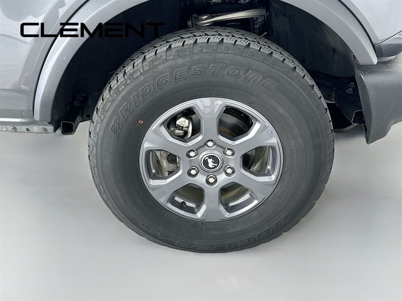 Ford Bronco Vehicle Full-screen Gallery Image 34