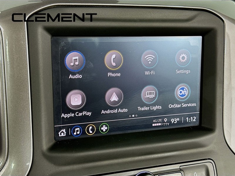 Chevrolet Silverado 2500HD Vehicle Full-screen Gallery Image 18