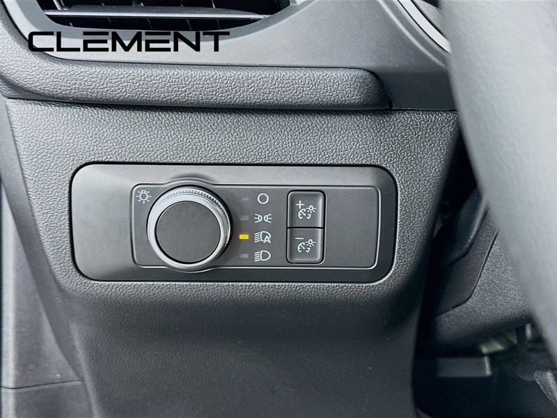 Ford Escape Vehicle Full-screen Gallery Image 14