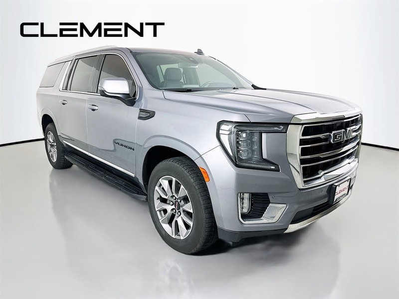GMC Yukon XL Vehicle Full-screen Gallery Image 5