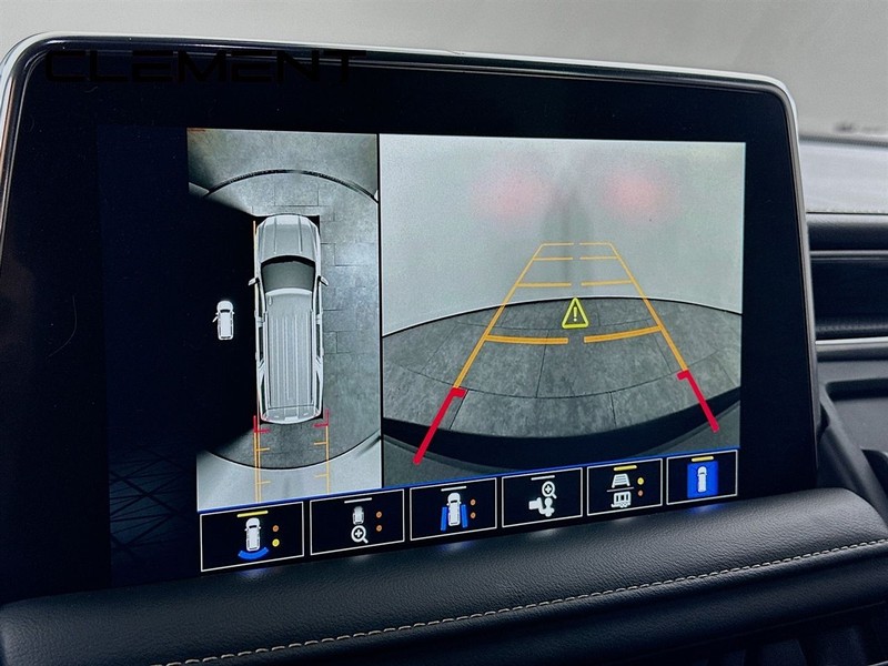 GMC Yukon XL Vehicle Full-screen Gallery Image 20