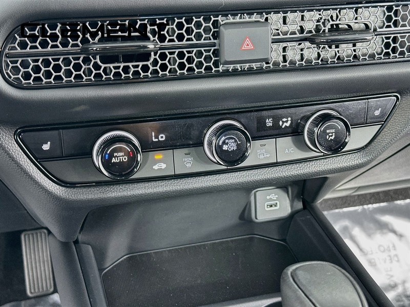 Honda HR-V Vehicle Full-screen Gallery Image 22