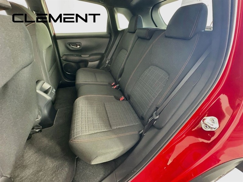 Honda HR-V Vehicle Full-screen Gallery Image 31
