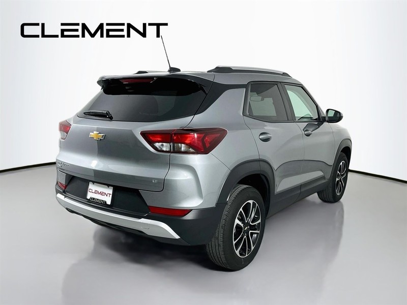 Chevrolet Trailblazer Vehicle Full-screen Gallery Image 7