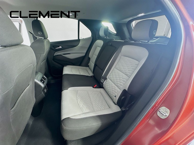 Chevrolet Equinox Vehicle Full-screen Gallery Image 31