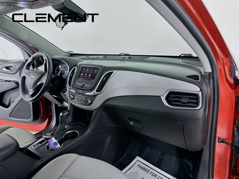 Chevrolet Equinox Vehicle Full-screen Gallery Image 33