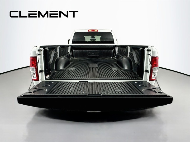 Ram 3500 Vehicle Image 11