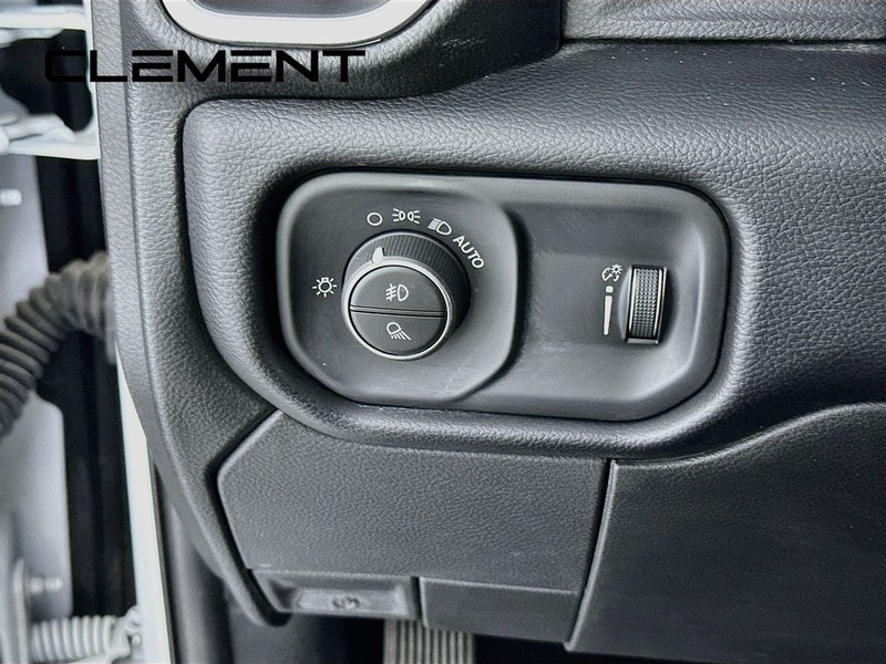 Ram 3500 Vehicle Image 14