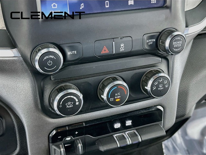 Ram 3500 Vehicle Image 22