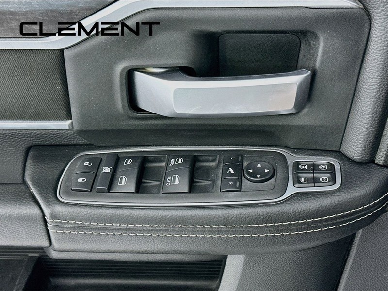 Ram 3500 Vehicle Image 24