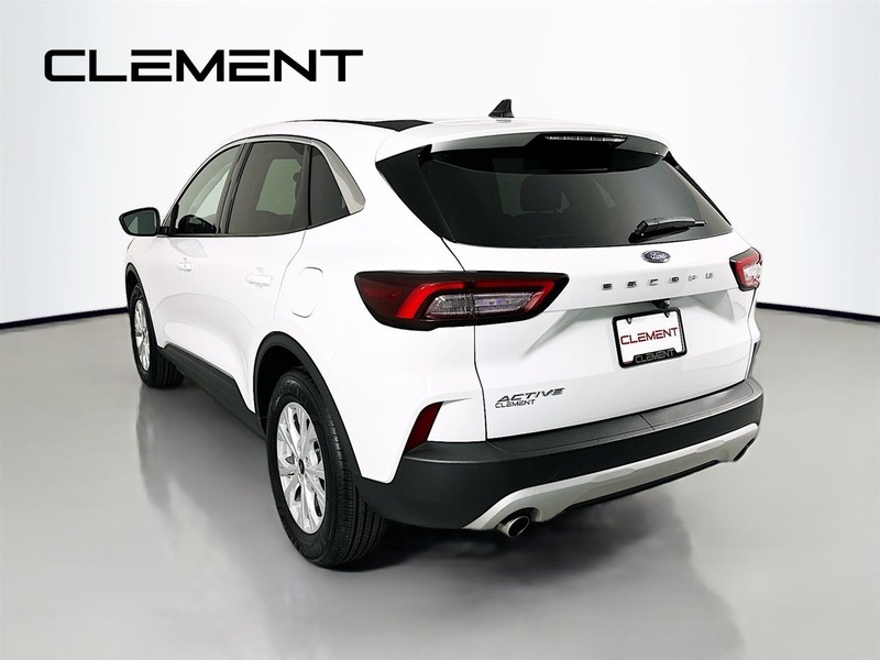 Ford Escape Vehicle Image 10