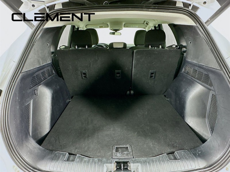 Ford Escape Vehicle Image 11