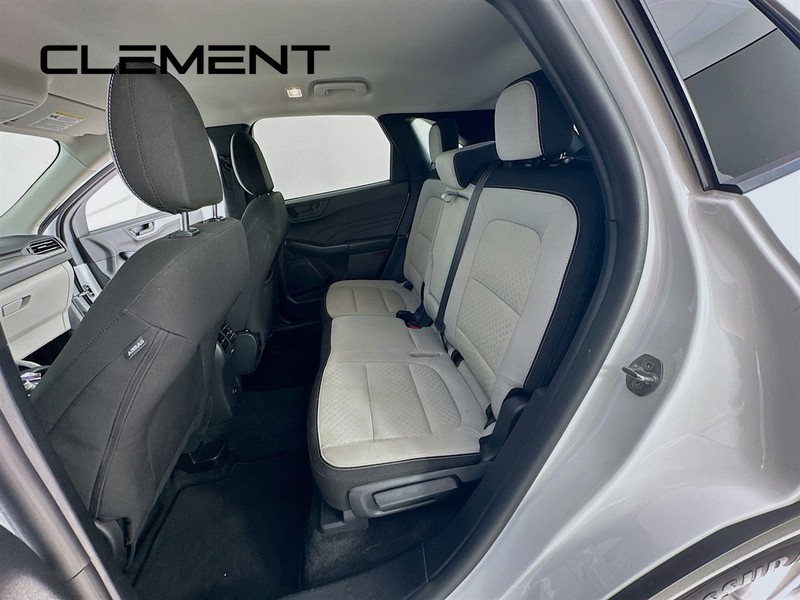 Ford Escape Vehicle Image 30