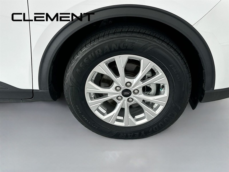 Ford Escape Vehicle Image 34