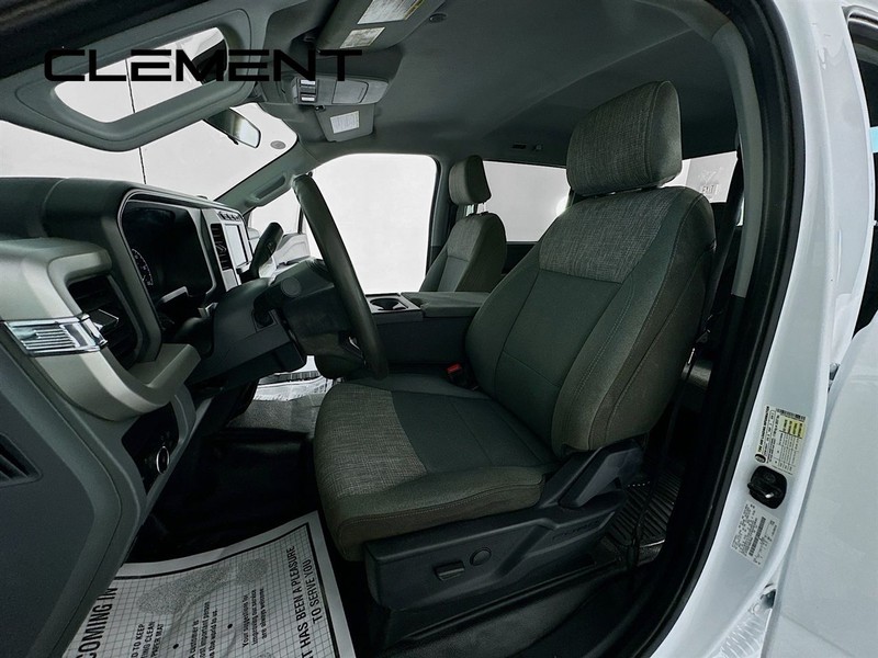 Ford Super Duty F-250 SRW Vehicle Image 28
