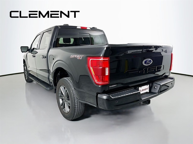 Ford F-150 Vehicle Full-screen Gallery Image 10