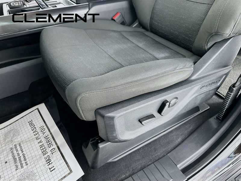 Ford F-150 Vehicle Full-screen Gallery Image 28
