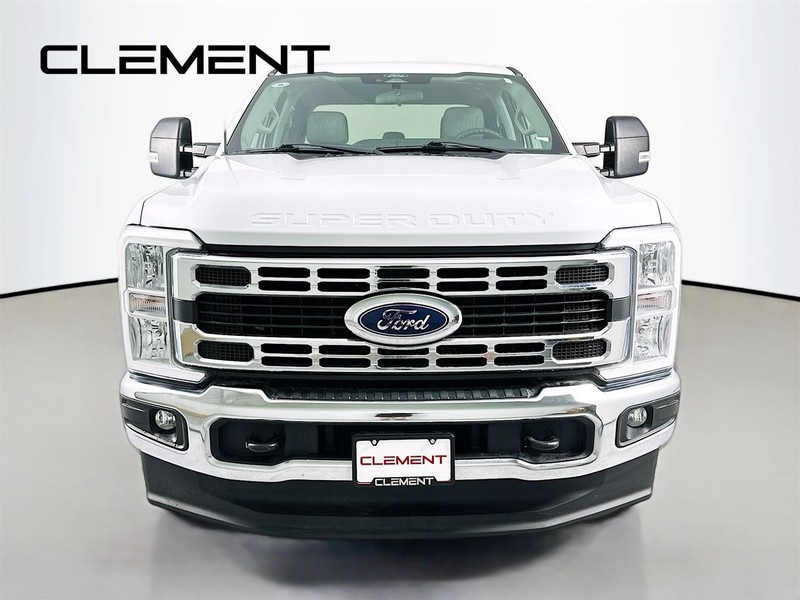 Ford Super Duty F-250 SRW Vehicle Image 03