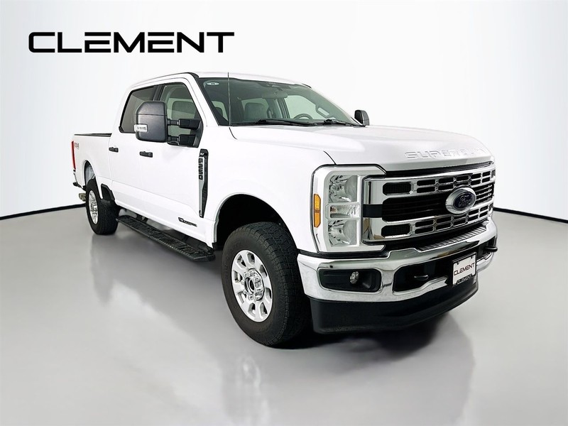 Ford Super Duty F-250 SRW Vehicle Image 05