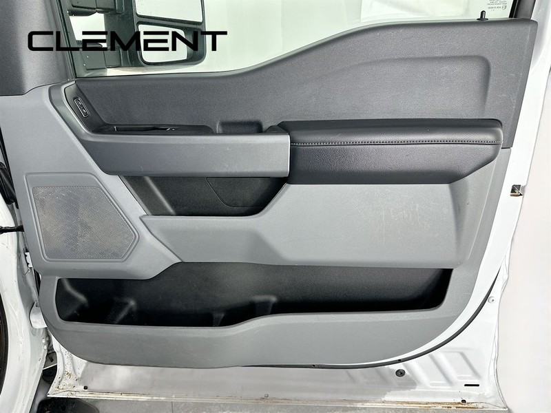 Ford Super Duty F-250 SRW Vehicle Image 32