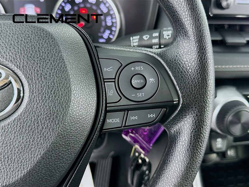 Toyota RAV4 Vehicle Image 17
