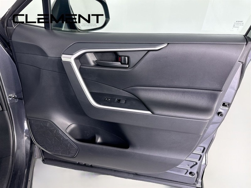 Toyota RAV4 Vehicle Image 33