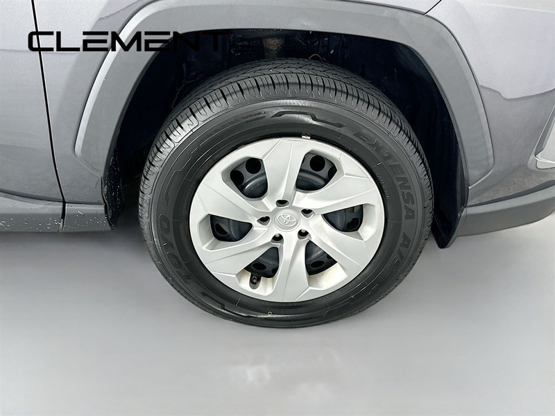 Toyota RAV4 Vehicle Image 34
