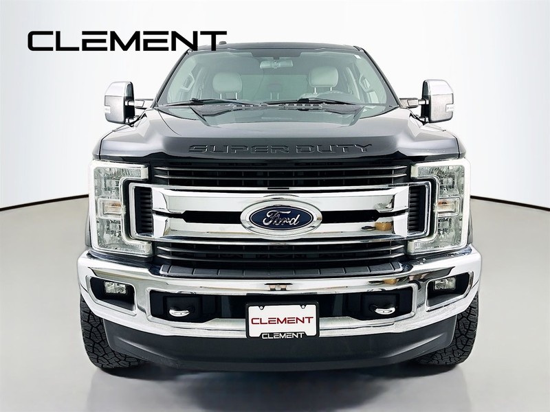 Ford Super Duty F-250 SRW Vehicle Image 03