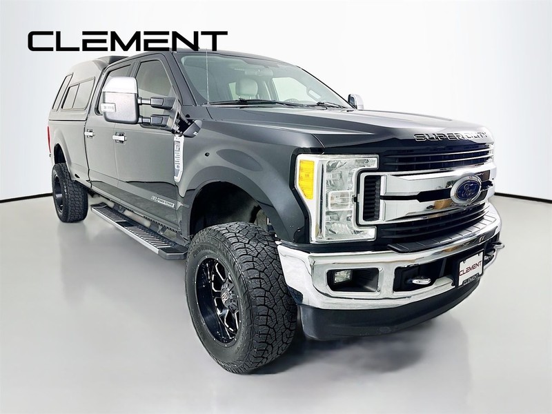 Ford Super Duty F-250 SRW Vehicle Image 05