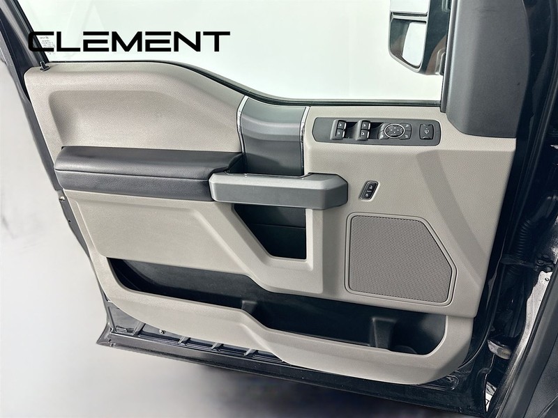 Ford Super Duty F-250 SRW Vehicle Image 27