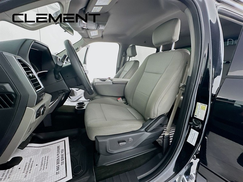 Ford Super Duty F-250 SRW Vehicle Image 29