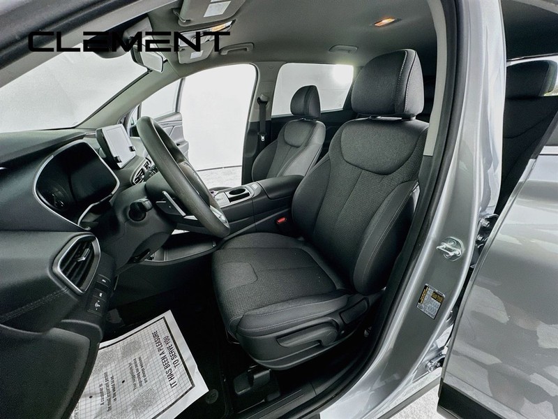 Hyundai Santa Fe Vehicle Image 28