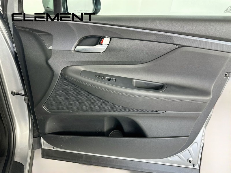 Hyundai Santa Fe Vehicle Image 33