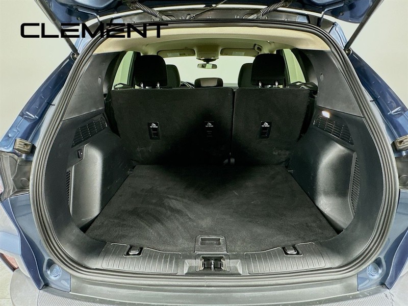 Ford Escape Vehicle Image 11