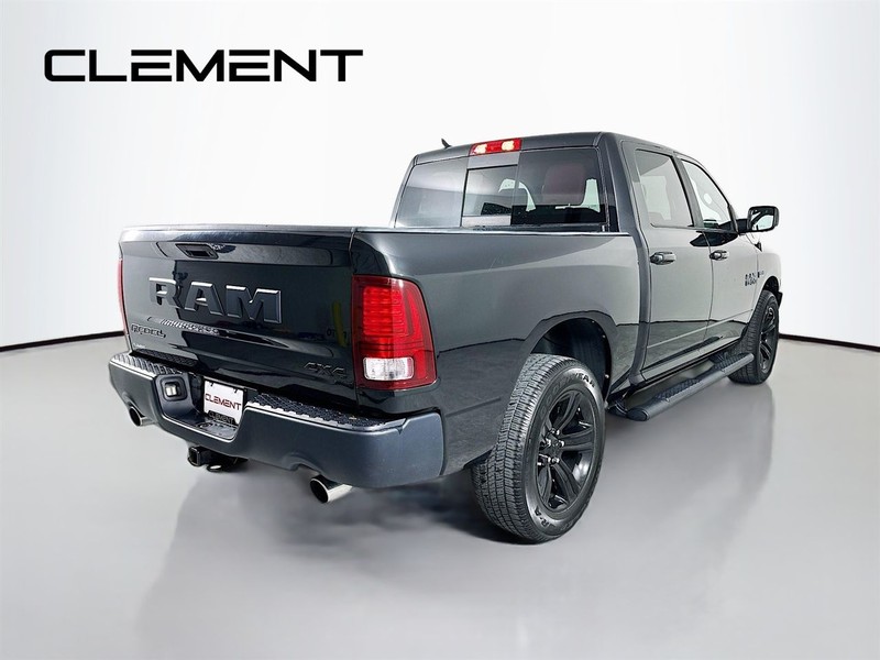 Ram 1500 Vehicle Full-screen Gallery Image 7