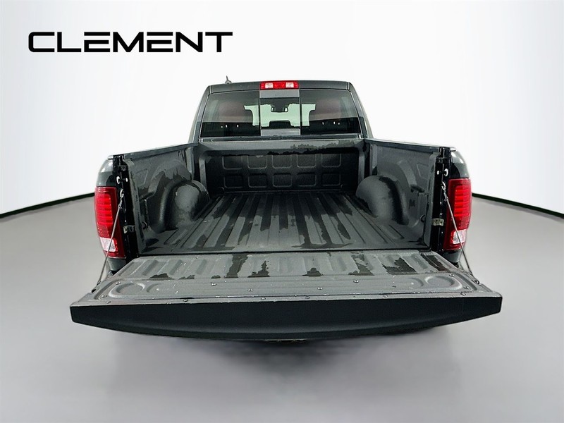 Ram 1500 Vehicle Full-screen Gallery Image 11